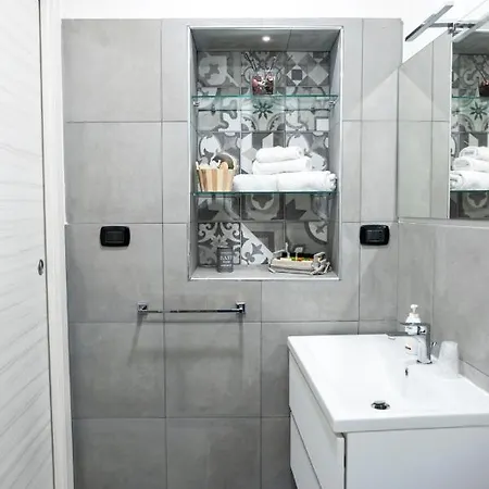 Montesantogroup House