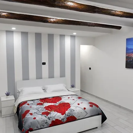 Hébergement de vacances Montesantogroup House Naples